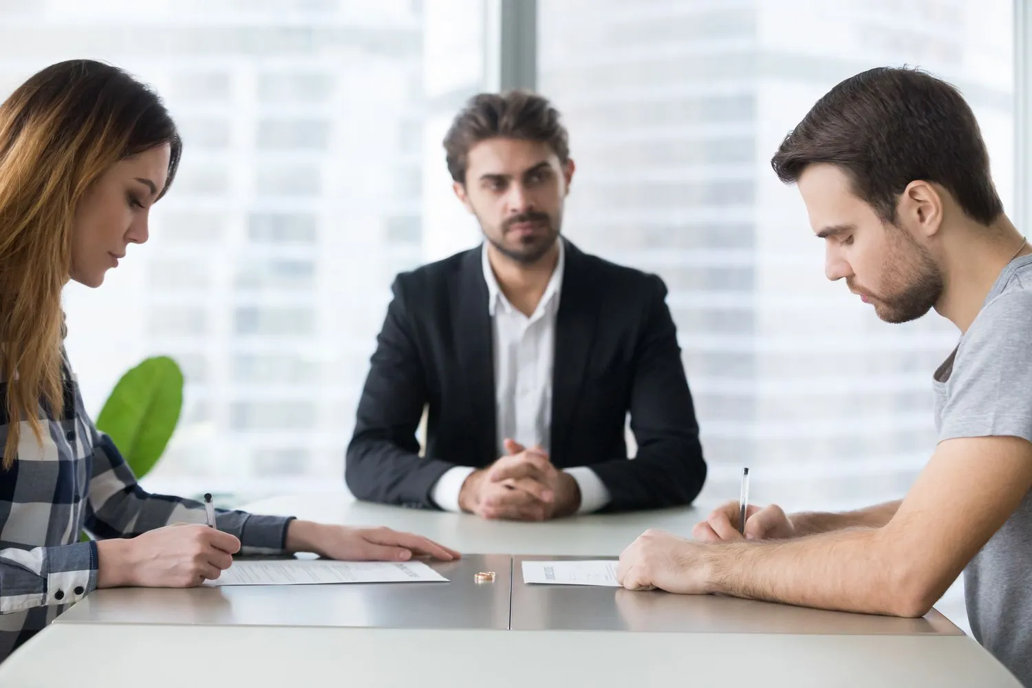 How EH Mediation Guides Couples Toward Fair and Balanced Outcomes Lincoln